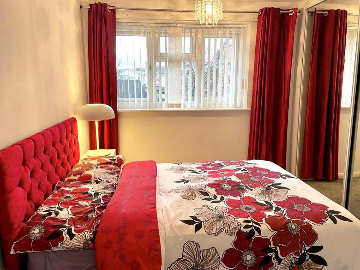 Lovely And Affordable House Closer To The Sea Хартлпул Екстериор снимка